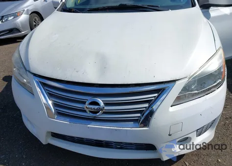 2014 Nissan Sentra Sr z USA, uszkodzony, nr VIN 3N1AB7AP2EY250844